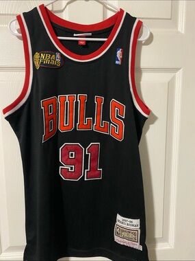 Mitchell & Ness Black Chicago Bulls 91 Rodman Hardwood Classics Jersey